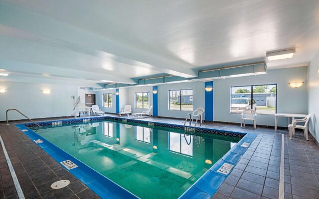 Comfort Inn & Suites Cambridge