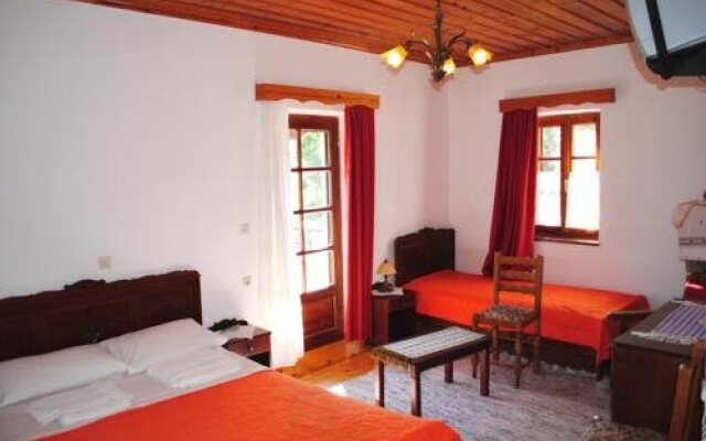 Aloni Guesthouse