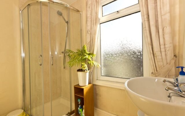 The Sea Lynn Guest House