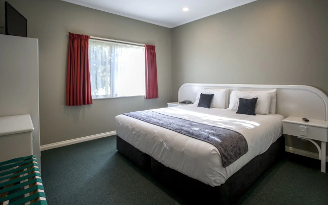 Cornwall Motor Lodge
