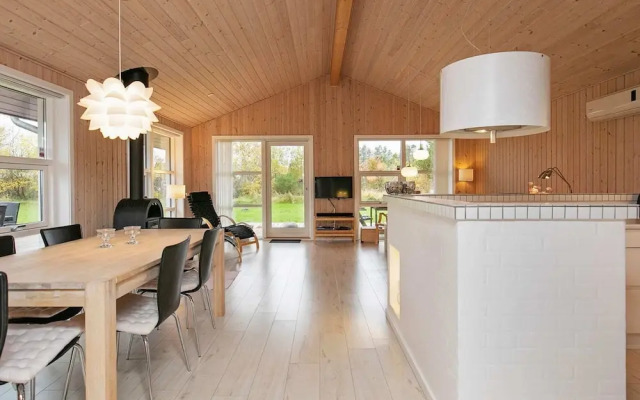 6 Person Holiday Home in Jerup