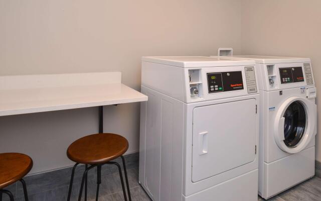Hampton Inn & Suites Cincinnati-Mason