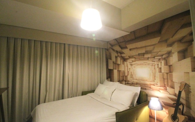MaxStays - Max Style @ One Eastwood Avenue