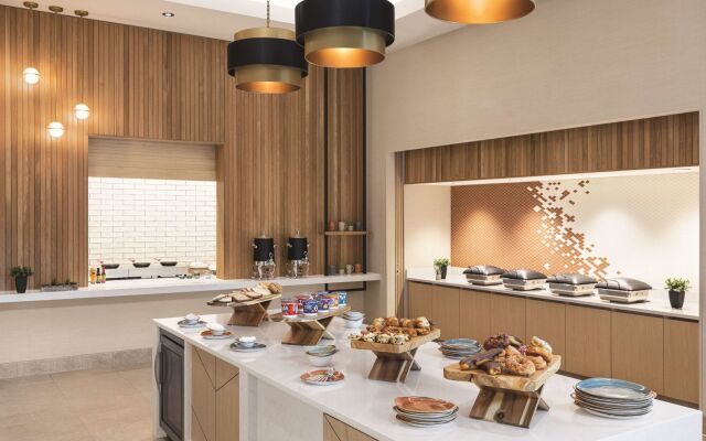 Hilton North Scottsdale At Cavasson