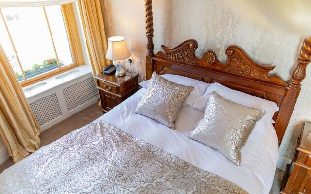 Courtmacsherry hotel