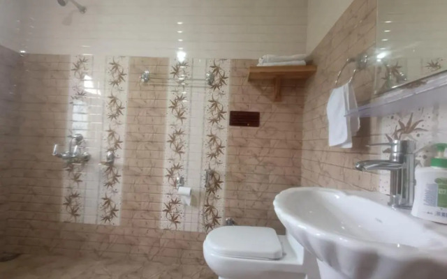 Ishan Log Huts- Boutique Homestay- since 1999