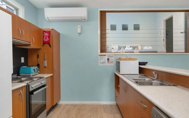 ORION BLUE BEACH STAY Vincentia 4pm Check Out Sundays