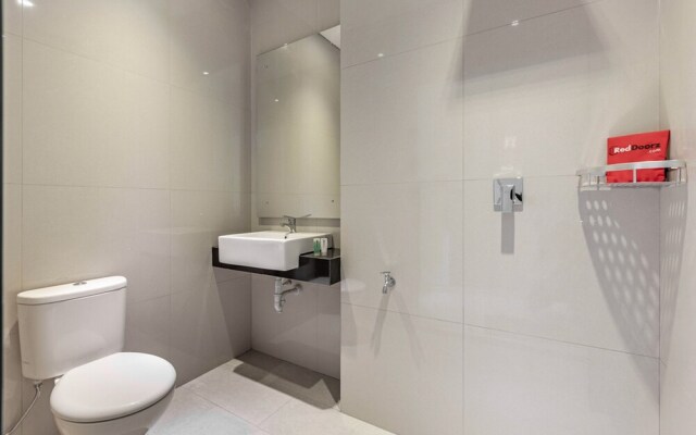 Indraprastha Residence by RedDoorz