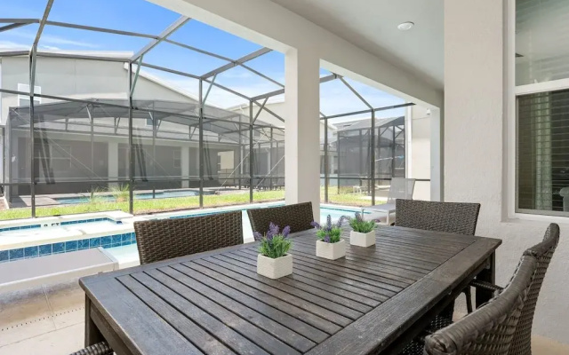 Dashing Family Home Stl113