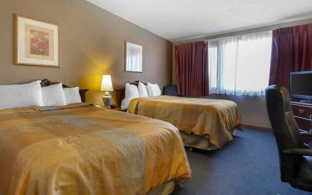 Quality Inn and Suites Beaver Dam
