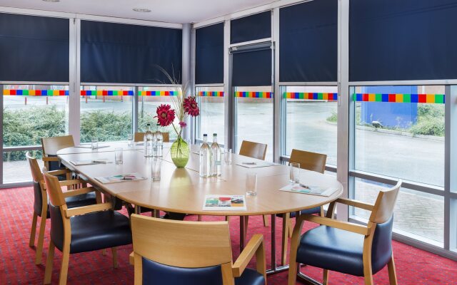 Park Inn by Radisson Birmingham Walsall M6 J9