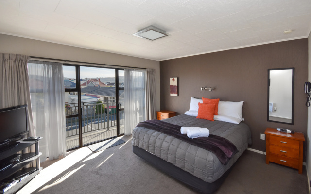 ASURE Adrian Motel – Guest Rooms – Dunedin
