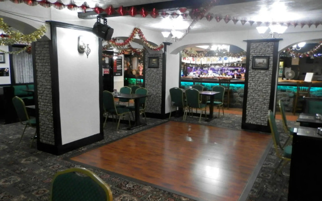 Wayside Cheer Hotel
