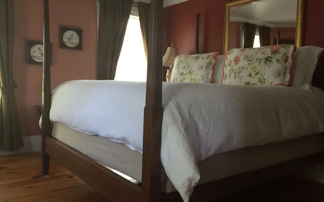 Scotch Hill Inn