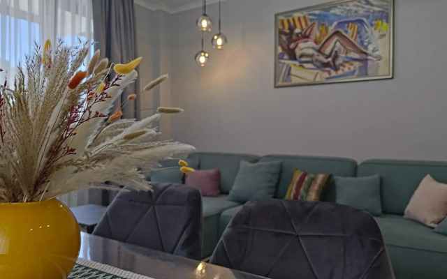 Apartment to Live in the Mountains on Estonskaya street 27
