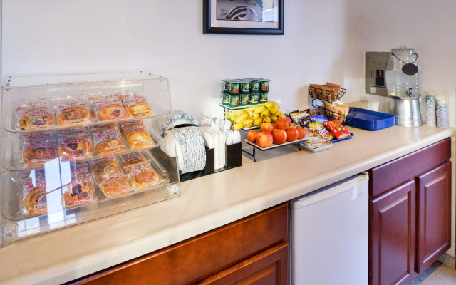 Travelodge by Wyndham Eugene Downtown/University of Oregon