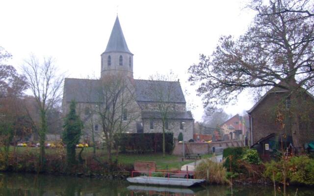 Guestrooms Bij Het Station Van Drongen