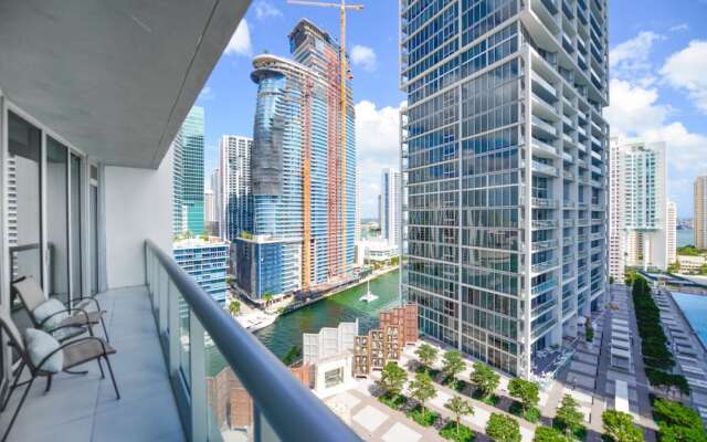 Cesar Suites at Icon Brickell Miami