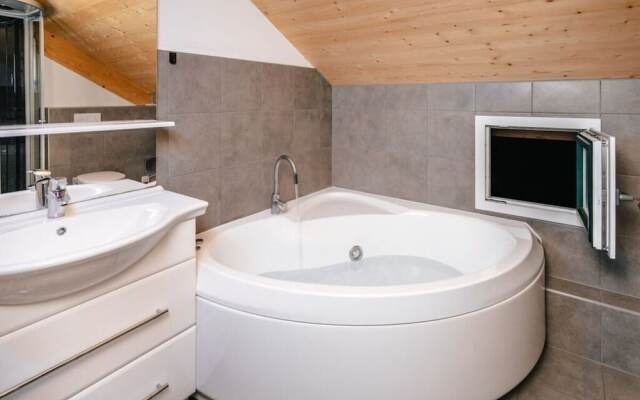 Chalet Prinz Comfortable Holiday Residence
