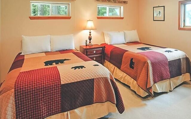 Crystal Creek Chalet