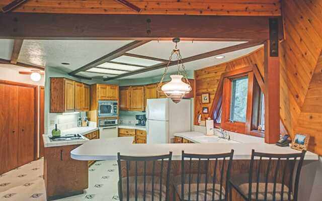 Cedar Creek Hideaway