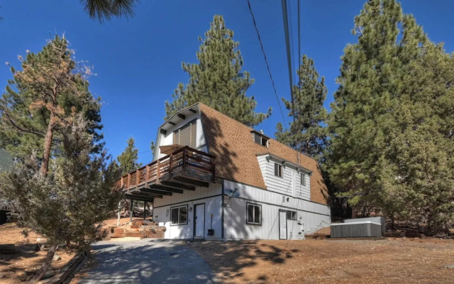 Yosemite Pines Cabin - Sleeps 8