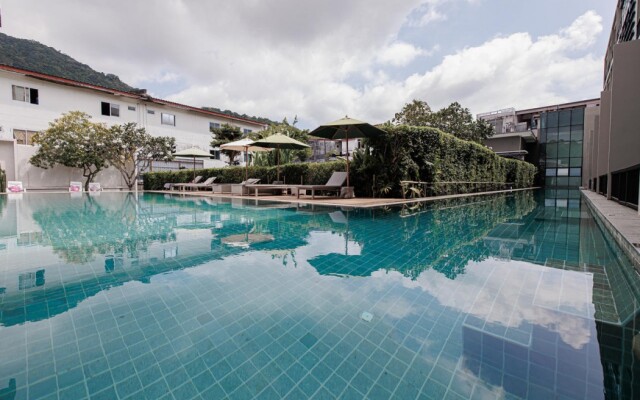 The Melody Phuket Hotel (SHA Plus+)