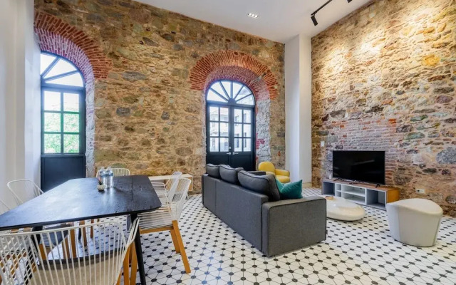 w Modern Duplex in San Felipe