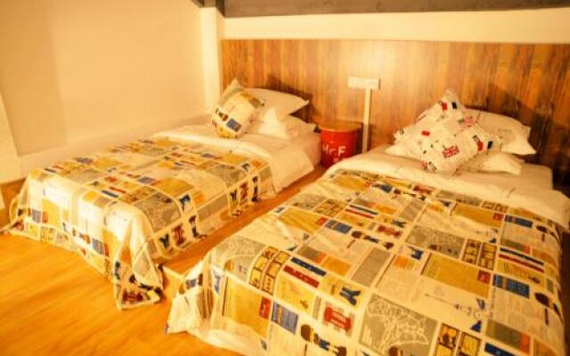 MrF Sleeping Bar Inn Zhangjiajie