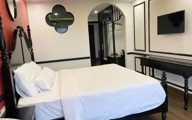 The Fancy House