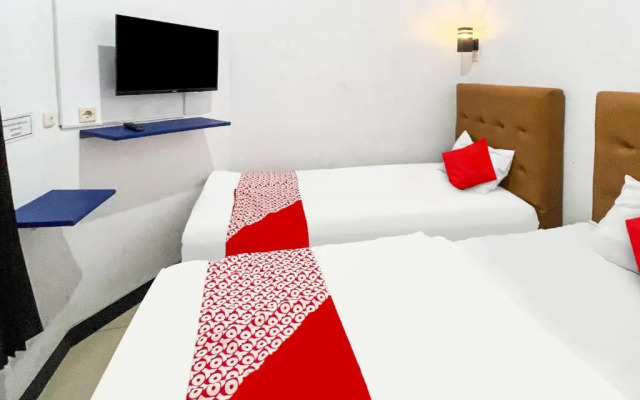 Oyo 91599 Penginapan Mutiara Madiun