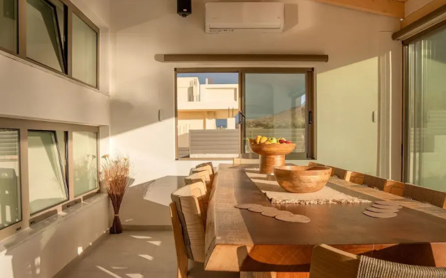 Avelia Luxury Villa With Private Pool