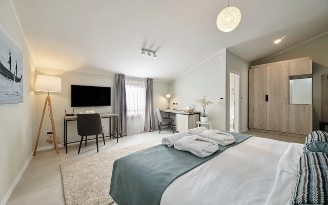 Al Porto Suites