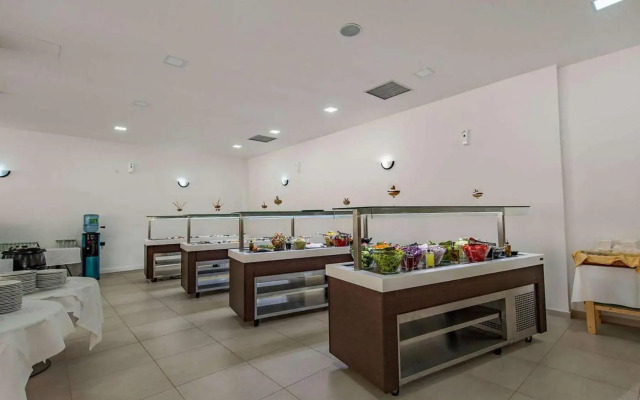 Evia Riviera Resort