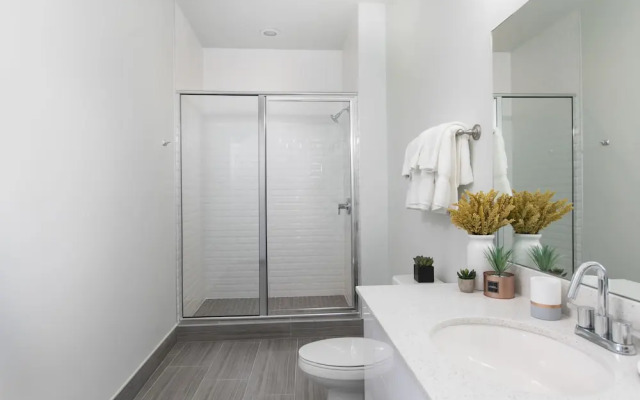 Luxury 2 BR Condos with Balcony