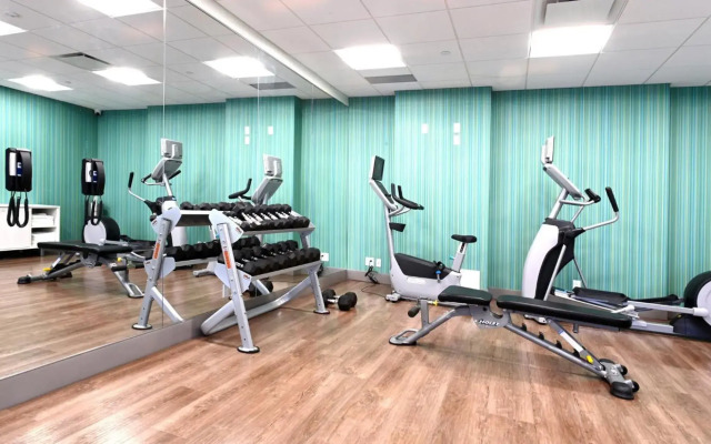 Holiday Inn Express & Suites Aurora by IHG