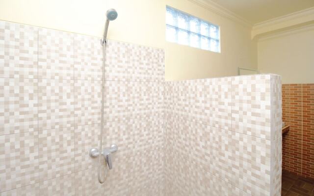 Airy Buleleng Lovina Kubu Gembong 2 Singaraja Bali