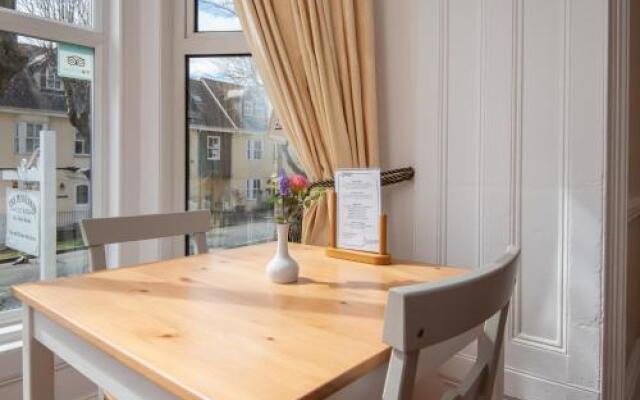Pendennis Guest House