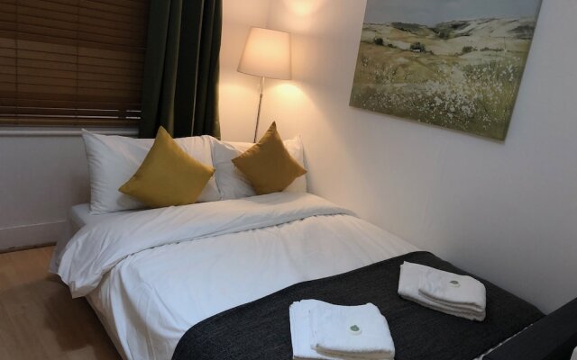 Spacious Flat in King's Cross