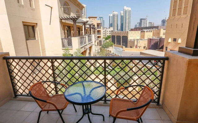 Kennedy Towers - Miska 3