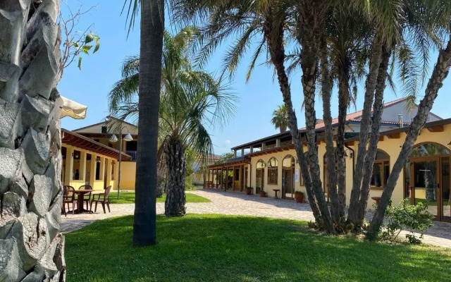 Solone Beach Hotel
