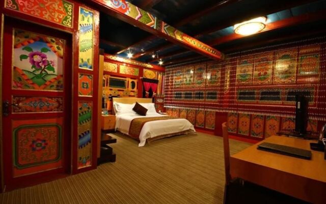 Tulip Inn Jiuzhaigou Shangmo Hotel