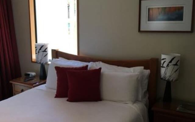 Wanaka Springs Lodge