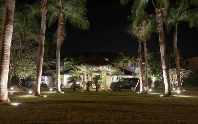 7 Bedrooms Luxury Colonial Villa Complete New 2017