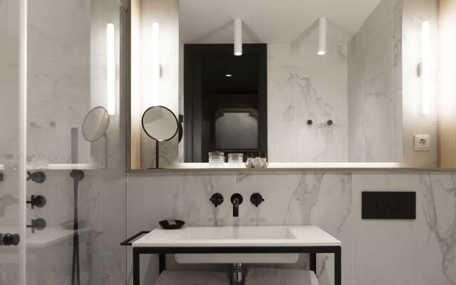 ICON Wipton by Petit Palace
