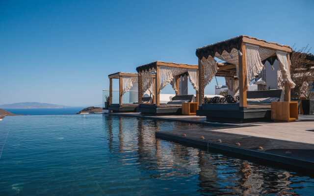 Galaxy Suites & Villas