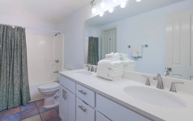 Phoenix X 609 3 Bedroom Condo