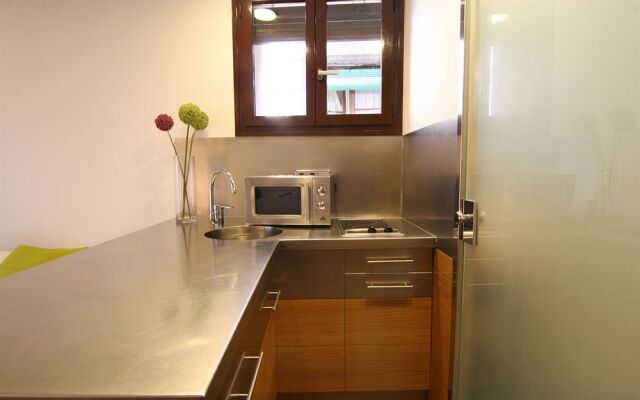 BCN2STAY Apartaments