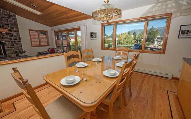 1803 Venice Drive 4 Bedroom Home