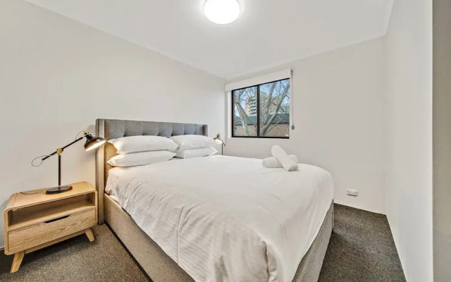 2-bed With Pool, Bbq, Tennis Court & Parking